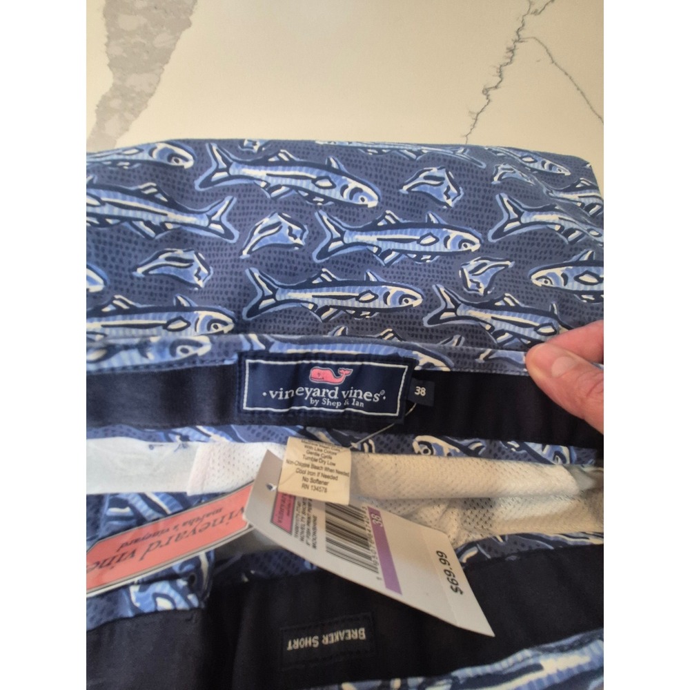 Vineyard Vines Mens 38 8 Inch Breaker Shorts Moonshine Blue Fish Print Novelty - Picture 6 of 11